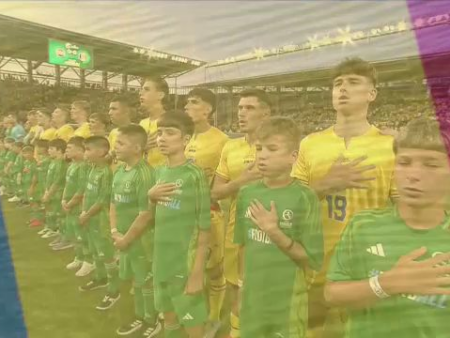 Ce moment emoționant! Întreg Giuleștiul a cântat, la unison, Imnul Național înainte de România – Olanda.
