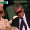 Moment rar la Wimbledon! Deși se afla în spatele Reginei Marii Britanii, Hugh Grant a adormit la meciul lui Djokovic: „Poate verifica cineva?”