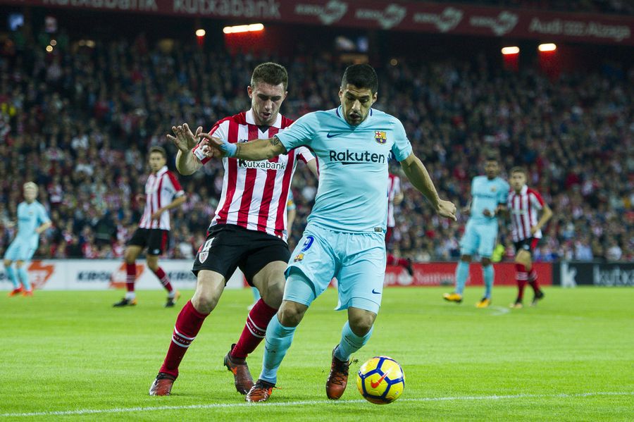 Aymeric Laporte (stânga), evoluând pentru Athletic Bilbao împotriva Barcelonei (sezonul 2017/2018) Superstarul lui Al-Nassr este aproape de o revenire în Europa
