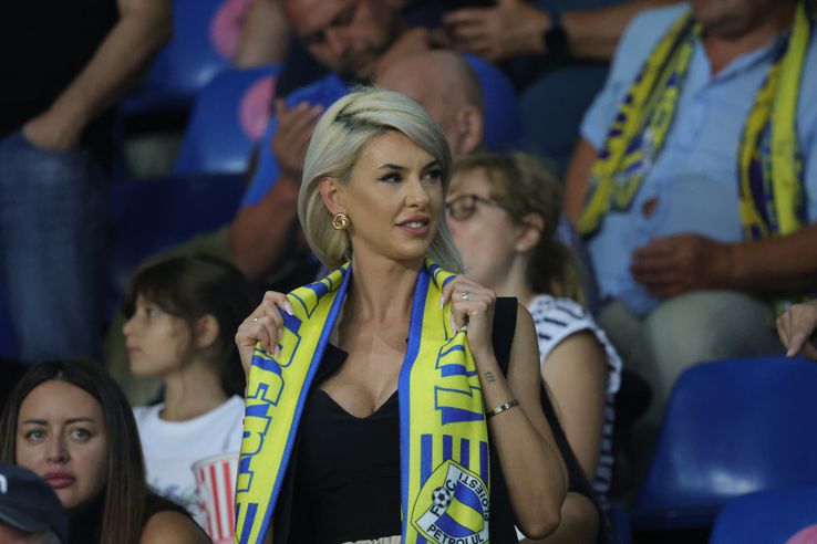 Andreea Hanca a fost prezentă la meciul Petrolul - FCSB.