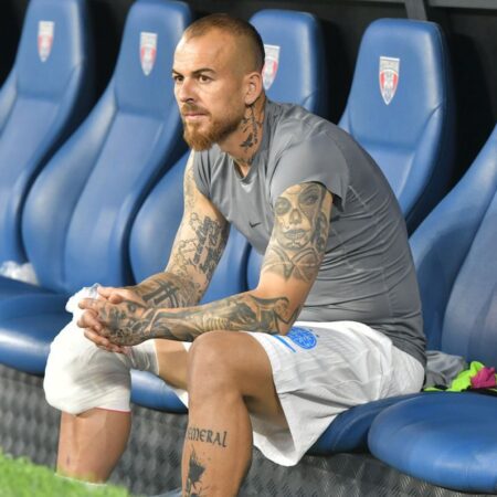 Lovitură pentru FCSB: Cât timp va fi absent Denis Alibec