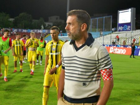 Zeljko Kopic a convocat jucătorii lui Dinamo în ședință, apoi a venit la flash-interviu: „Suntem limitați!”