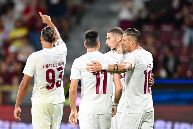Imagini de la CFR Cluj - Unirea Slobozia (9)