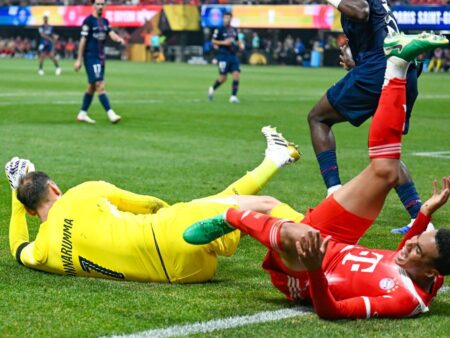 Jamal Musiala, nouă ore pe targă și sub sedative » Fotbalistul lui Bayern trăiește momente dificile după accidentarea gravă