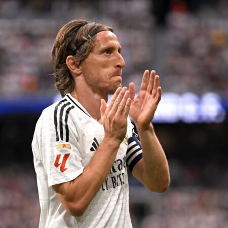 Luka Modric a sosit la Milano, își face vizita medicală și semnează cu AC Milan