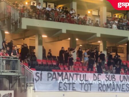 Csikszereda – Dinamo » Suporterii dinamoviști își părăsesc locurile în semn de protest