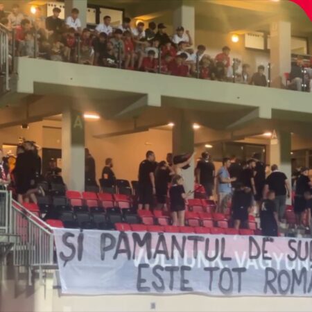 Csikszereda – Dinamo » Suporterii dinamoviști își părăsesc locurile în semn de protest