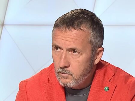„Nu faci decât să te opui echipei”