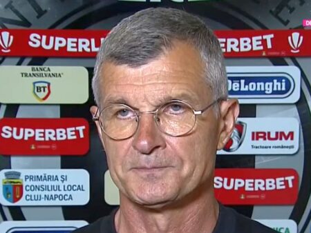Ioan Ovidiu Sabău și-a convocat jucătorii la ședință după meciul cu U Cluj