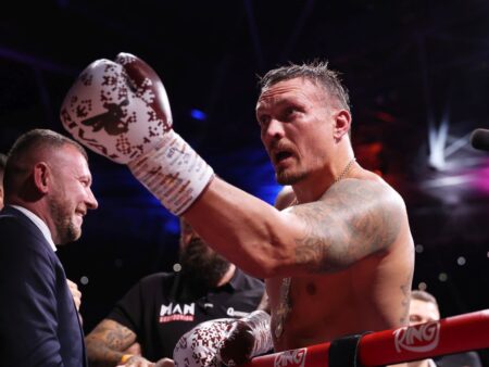 Usyk, provocat pe neașteptate imediat după victoria cu Dubois: „Eu sunt singurul care îl pot învinge”