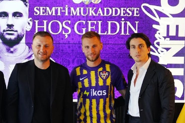 Denis Drăguș, prezentat la Eyupspor