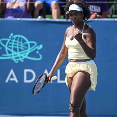 Victorie pentru Venus Williams la revenirea pe teren » Adversara sa, născută cu 8 luni înainte de debutul americancei, și-a anunțat retragerea.
