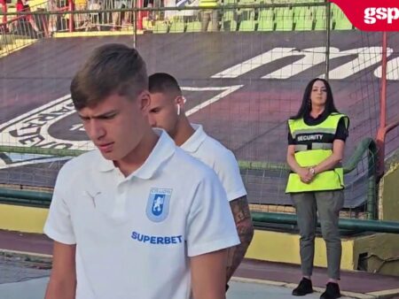 Oltenii au inspectat gazonul stadionului din Sarajevo + Rădoi, mesaj pentru Grigore Turda, fundașul bosniacilor, cu ocazia zilei lui de naștere