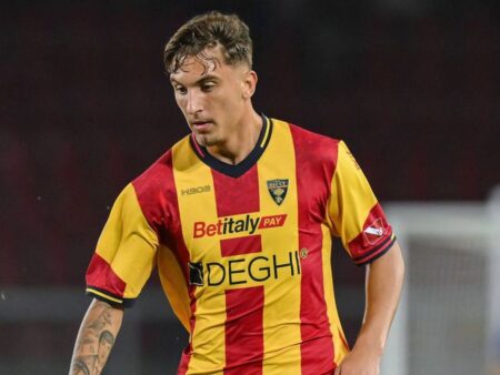 Românul din Serie A primește ofertă și semnează după 5 ani.