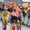 A doua victorie de etapă în Turul Franței pentru Thymen Arensman, epuizat la finiș! Pogacar rămâne lider în clasamentul general.