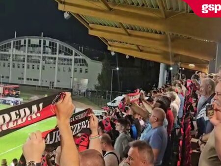 Fanii Csikszereda au cântat imnul „Nelkuled” înainte de meciul cu Rapid.