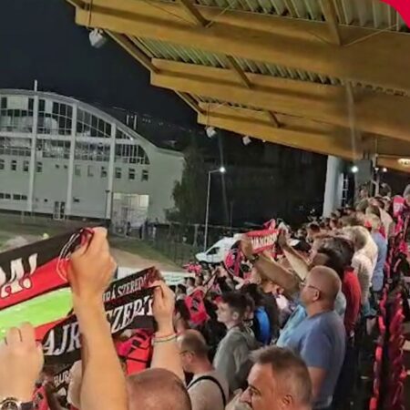 Fanii Csikszereda au cântat imnul „Nelkuled” înainte de meciul cu Rapid.