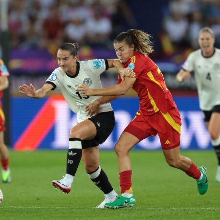 „Fotbalul feminin s-a transformat într-un sport de masă. Acum este momentul!”