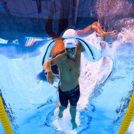 Cine va transmite la TV finala de 200 de metri liber a lui David Popovici la Campionatul Mondial de Natație?