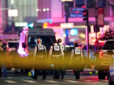 Atac armat tragic la sediul NFL din New York: Un angajat grav rănit, patru victime fatale