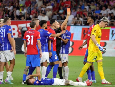 Portarul de la FCSB, criză de nervi!