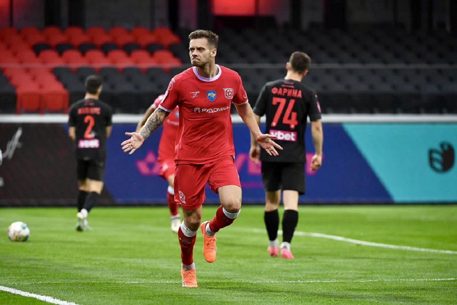 Maksym Lunyov, la un pas să semneze cu Universitatea Craiova. Încă un transfer la Universitatea Craiova