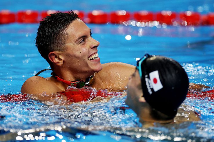 David Popovici, campion mondial la 200 de metri liber în Singapore! Imagini senzaționale la câteva secunde după triumf.