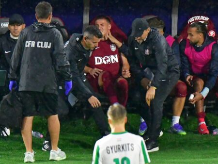 Diagnosticul obținut de Lindon Emerllahu, accidentat în minutul 30 al meciului CFR Cluj