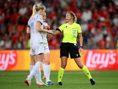 Primă seară la Euro 2025 de fotbal feminin: Meci dificil pentru Alina Peșu.