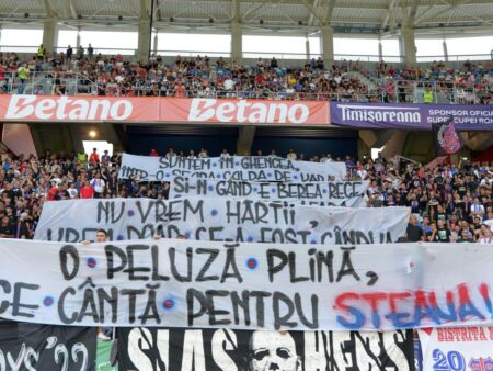 Mesajul expus de peluza FCSB la meciul împotriva CFR Cluj în Supercupa României