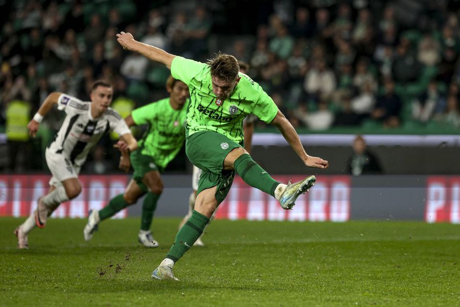 Viktor Gyokeres (26 de ani), atacantul lui Sporting Lisabona, este dorit de numeroase cluburi europene / Foto: Imago „Here we go!” » Fabrizio Romano anunță cel mai așteptat transfer al verii