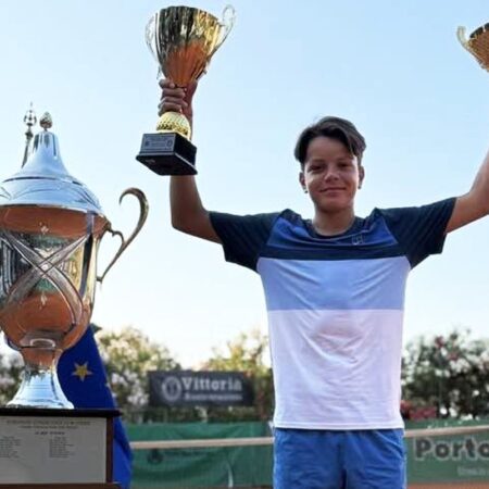 FOTO Avem un viitor promițător! William Văsîi, protagonistul serialului „Pasiune pură”, câștigă turneu după turneu » S-a calificat pentru Turneul Campionilor, care se desfășoară în academia lui Nadal!