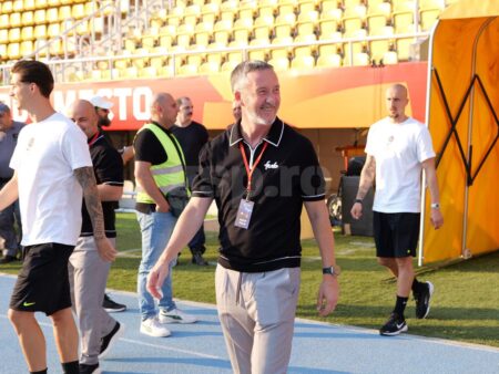 Reacția lui Mihai Stoica când a călcat pe terenul de la Skopje: „Mamă…”