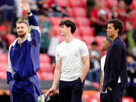 Concurența se intensifică pentru Radu Drăgușin » Tottenham a luat o hotărâre!