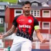 Surpriza inițială din preliminariile Champions League » Echipa din Gibraltar a marcat 3 goluri în 19 minute, într-un cadru de poveste