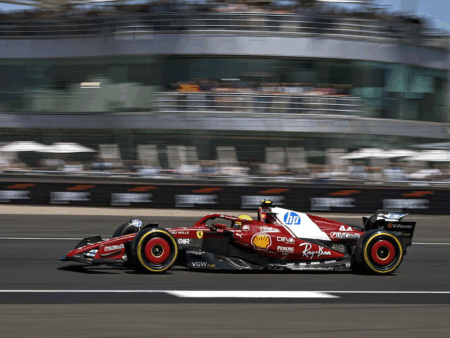 Lewis Hamilton a dictat ritmul la începutul weekendului de la Silverstone! Pierre Gasly și Gabriel Bortolet au ieșit în decor.