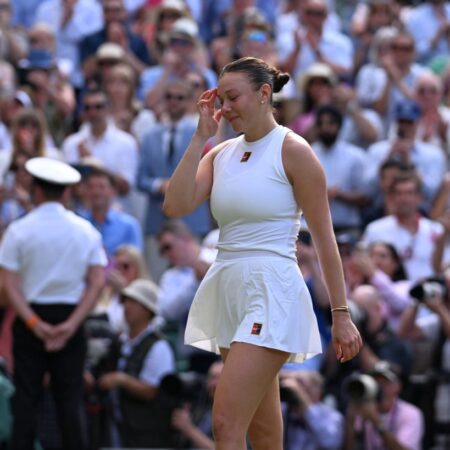 După umilința istorică din finala de la Wimbledon, s-a întors în SUA și a ales un alt sport.