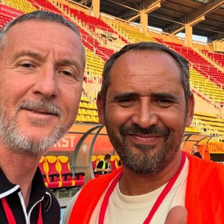 Reconciliere după 12 ani în Macedonia! » Mihai Stoica s-a împăcat cu cameramanul pe care l-a agresat înainte de meciul cu Vardar Skopje din 2013.