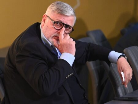 Revoltă în fotbalul românesc! Iorgulescu critică primăriile și solicită intervenția Guvernului pentru Arena Națională.