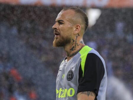 Denis Alibec ar putea fi supus unei intervenții chirurgicale! Când va primi verdictul medicilor + ce atacant poate conta FCSB în UCL