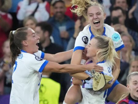 „Leoaicele” irezistibile: Anglia devine campioană europeană după o finală dramatică cu Spania