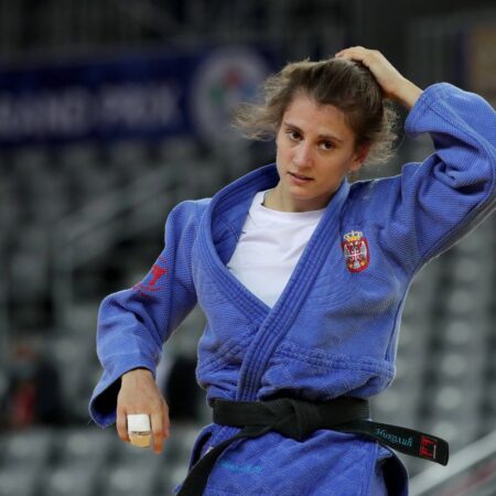 Scandal în sportul sârbească! O sportivă olimpică, membră a lotului național, suspendată pentru dopaj cu o substanță de camuflaj.