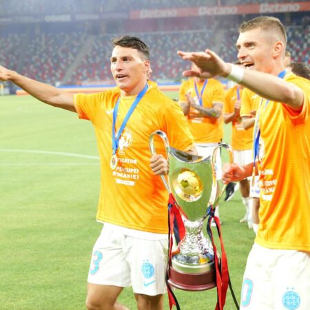 Iată o variantă a titlului: 

„Cum va fi configurat atacul lui FCSB în absența lui Alibec și Bîrligea: „Aceasta va fi formula”