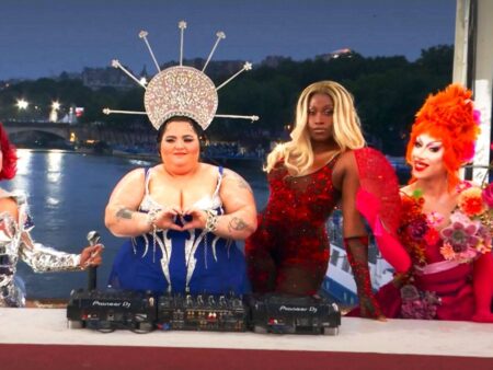 DJ Barbara Butch, femeia care a provocat controverse cu reinterpretarea Cinei cea de Taină la Jocurile Olimpice din Paris, a fost distinsă de Franța cu același premiu ca și Gabriel Liiceanu, Tina Turner sau Uma Thurman.