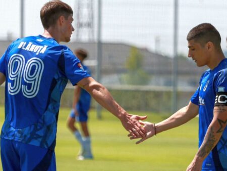 Transfer oficializat de FCU Craiova » Starul oltenilor a semnat: „Mult succes!”