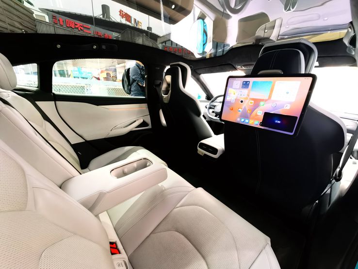 Xiaomi SU7