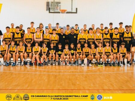 Doi copii din România, aleși pentru antrenamente la Academia clubului spaniol Laguna Tenerife.