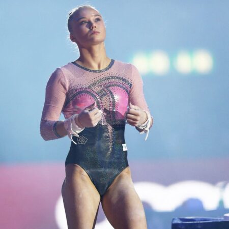 Gimnasta rusă, campioană olimpică, mondială și europeană, face alegerea între sport și candidatură la alegerile parlamentare.