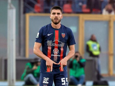 Fundaș central italian, urmărit de Rapid » Iarna trecută a primit ofertă de la Dinamo