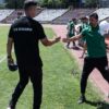 Iată o variantă a titlului: 

„Moment dificil pentru Nicolae Dică! 0-2 în minutul 7, echipa sa a cedat și pe terenul de la Ștefan cel Mare.”